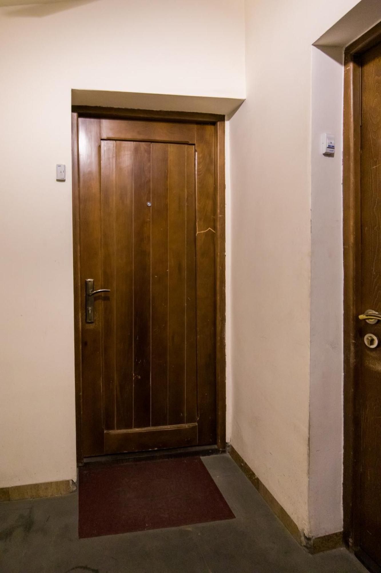 Residence Nalbandyan 96 耶烈万 外观 照片